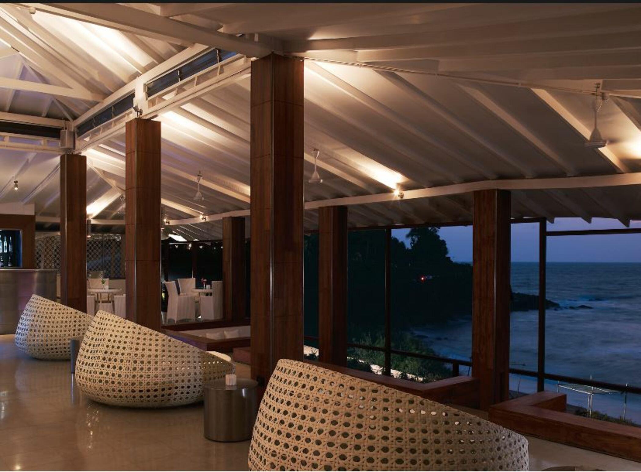 Taj Fort Aguada Resort & Spa, Goa 신궤림 외부 사진 The interior of the restaurant
