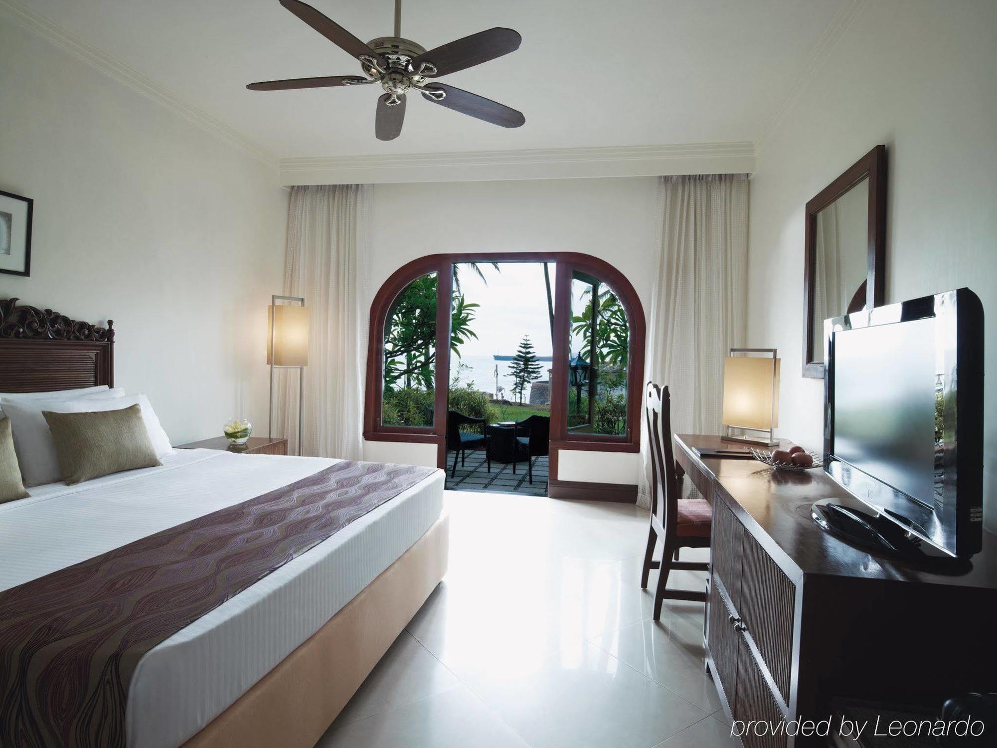 Taj Fort Aguada Resort & Spa, Goa 신궤림 객실 사진 Deluxe Room